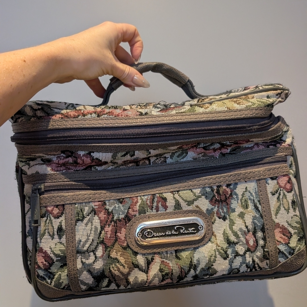 Oscar de la Renta Floral Tapestry Travel Bag